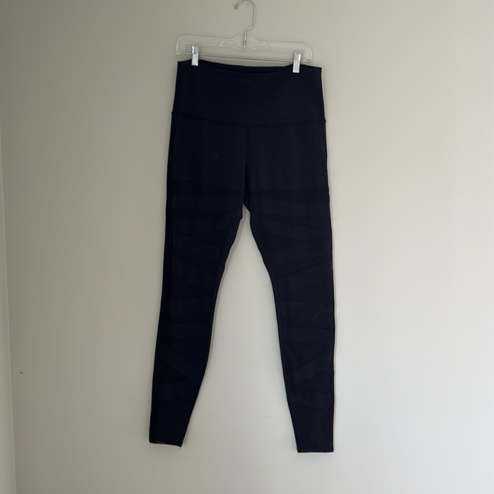 Lululemon mesh zigzag yoga pants - Picture 3 of 8